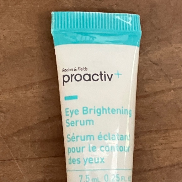 Proactiv+ Eye Brightening Serum - new & sealed - Picture 4 of 8